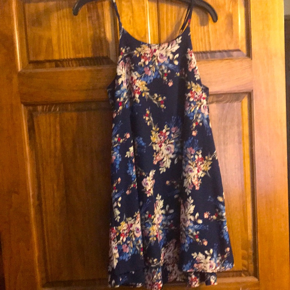 Francesca’s blue floral dress sz S